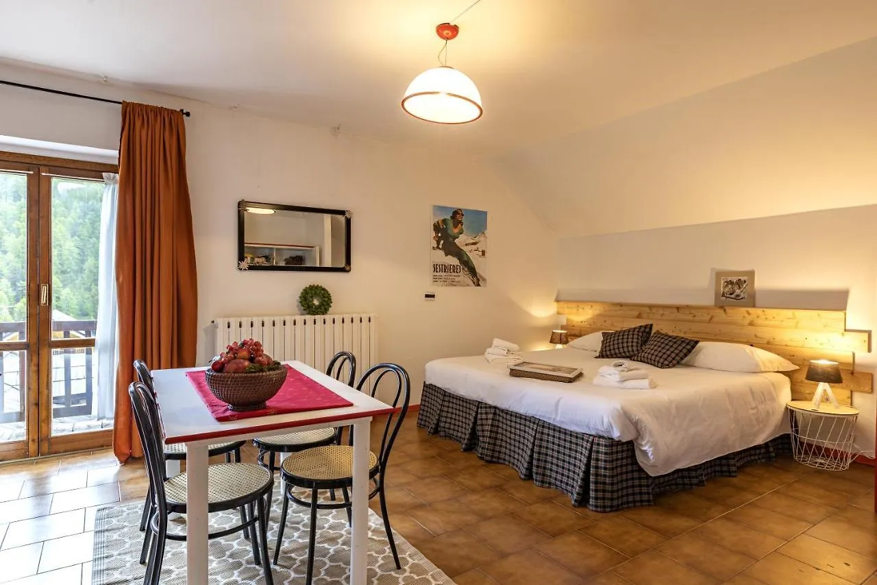 Aparthotel Claviere Hotel